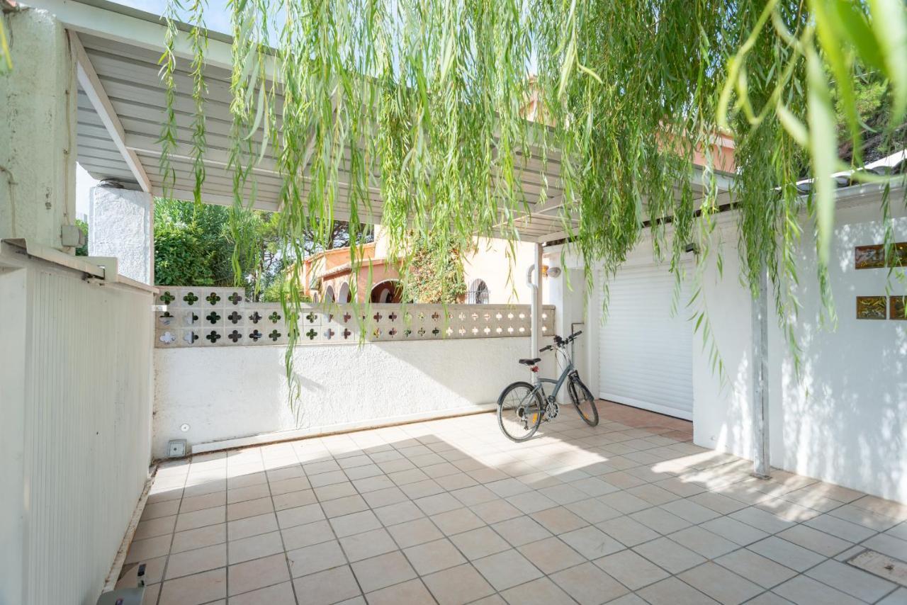 Villa Requesens On Canal Empuriabrava Exteriér fotografie