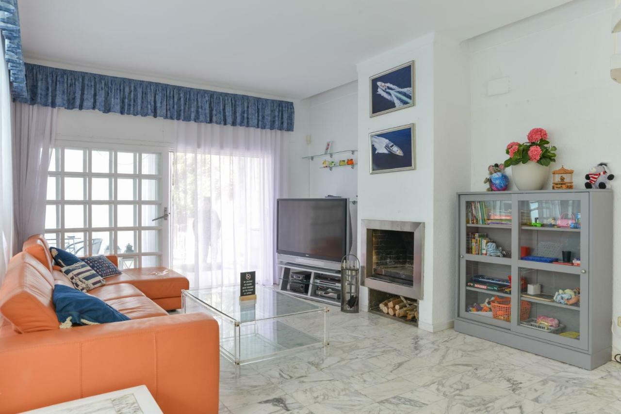 Villa Requesens On Canal Empuriabrava Exteriér fotografie